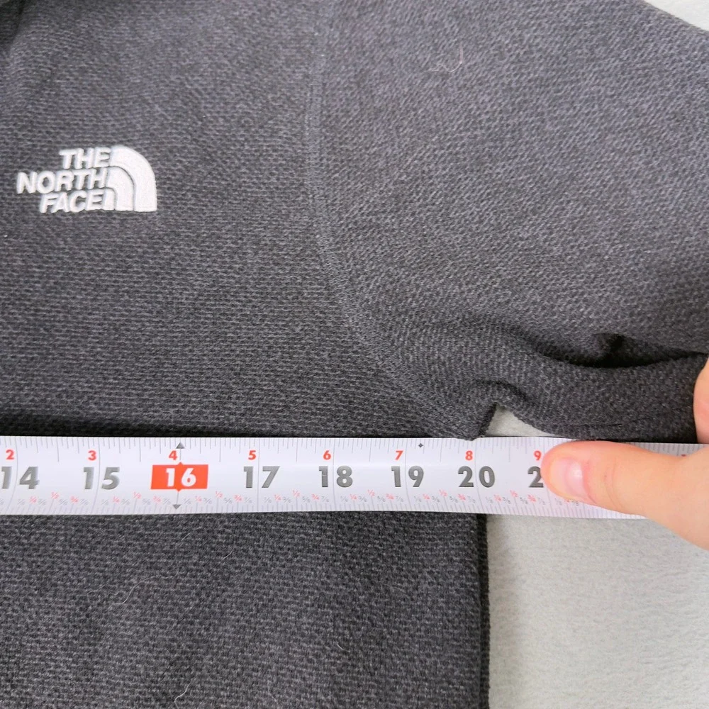 The North Face Mens Gordon Lyons 1/4 Zip Fleece Pullover Charcoal Grey Medium